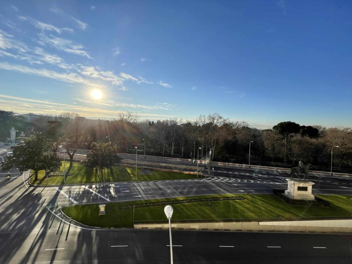 Apartamento Con Vistas Al Parque Del Retiro Madrid Exteriör bild