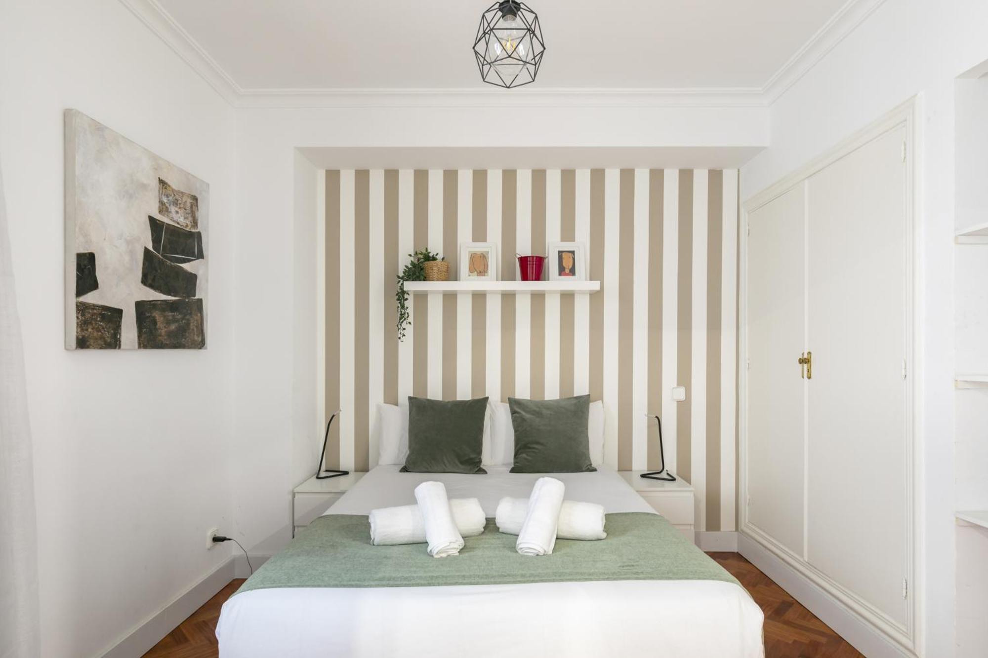 Apartamento Con Vistas Al Parque Del Retiro Madrid Exteriör bild