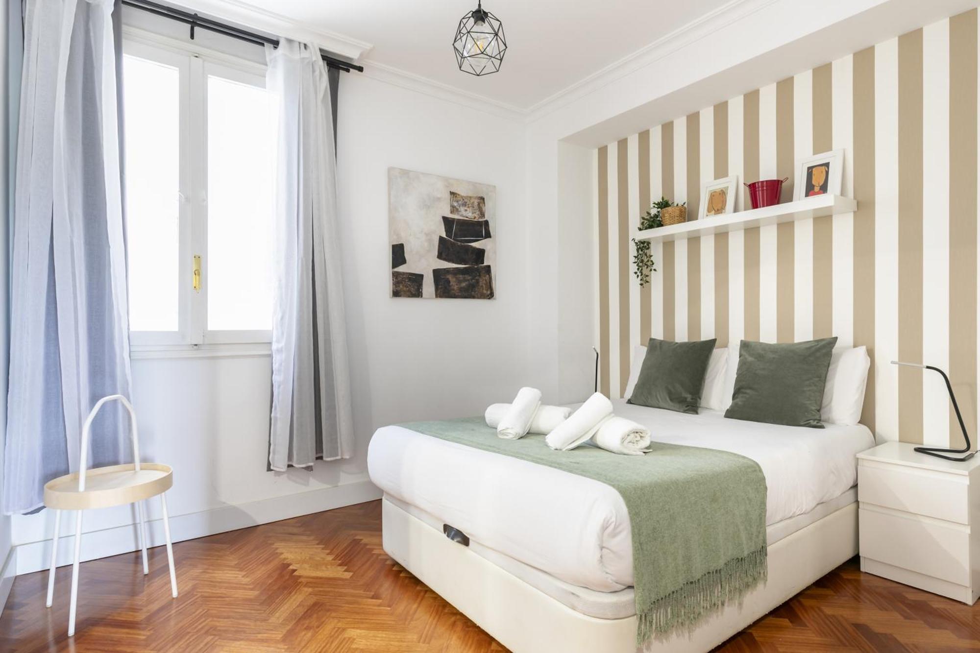Apartamento Con Vistas Al Parque Del Retiro Madrid Exteriör bild