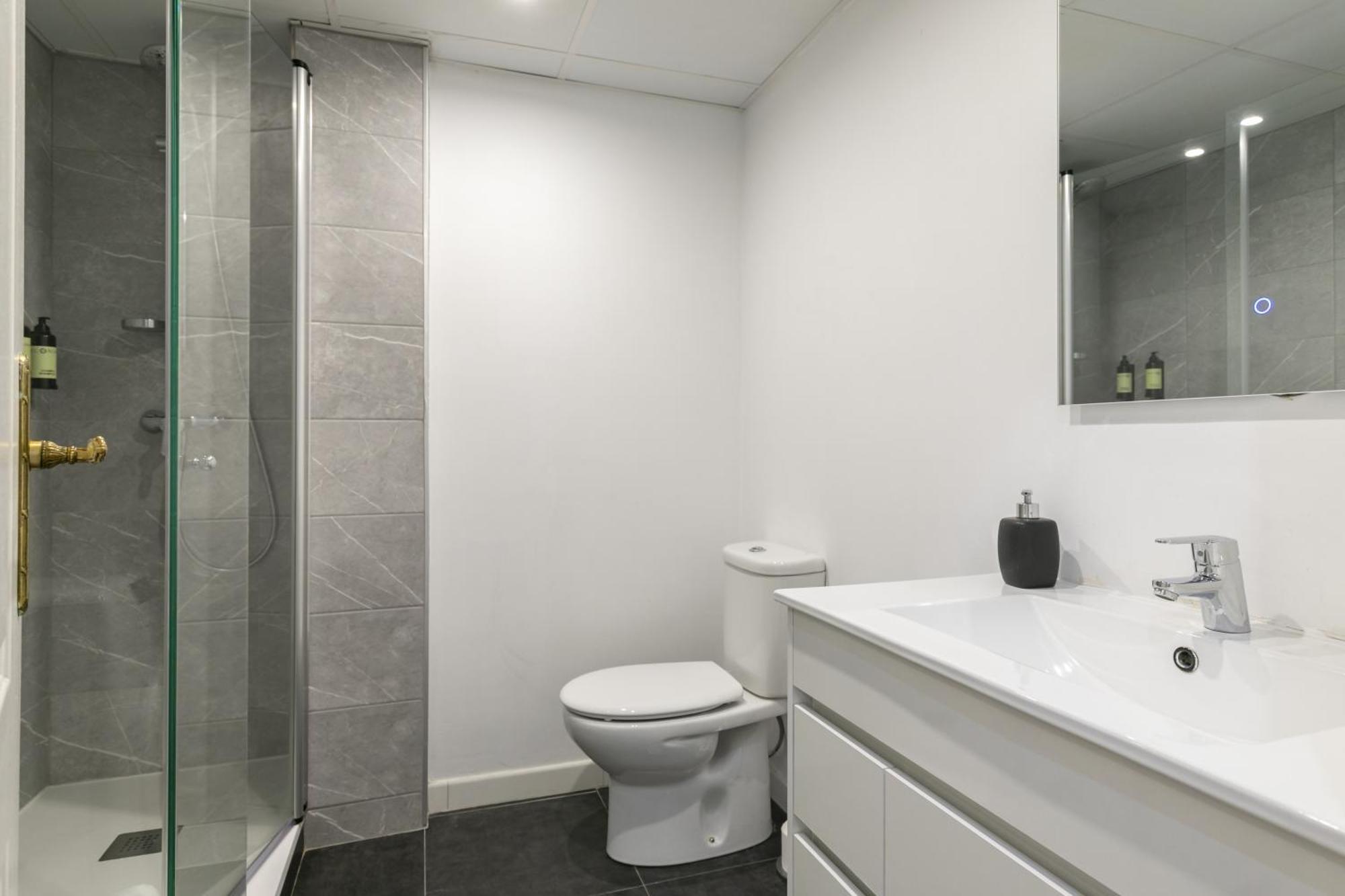 Apartamento Con Vistas Al Parque Del Retiro Madrid Exteriör bild